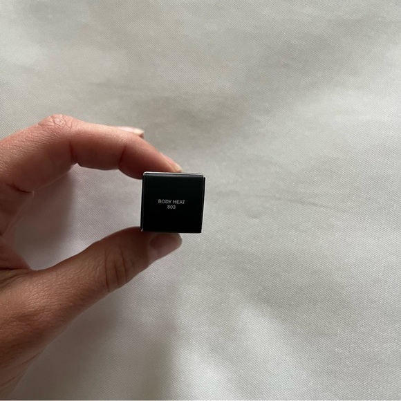 NARS Explicit Lipstick Shade Body Heat 803 Tea Brown Deluxe Mini 1.2 G NWT - Picture 8 of 13